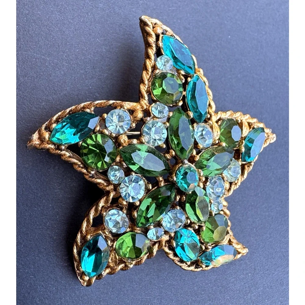 Vintage Regency Starfish Pin Brooch Gold Tone Green Blue Rhinestones 2